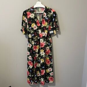 NWT Chris + Carol Floral Faux Wrap Midi Dress
